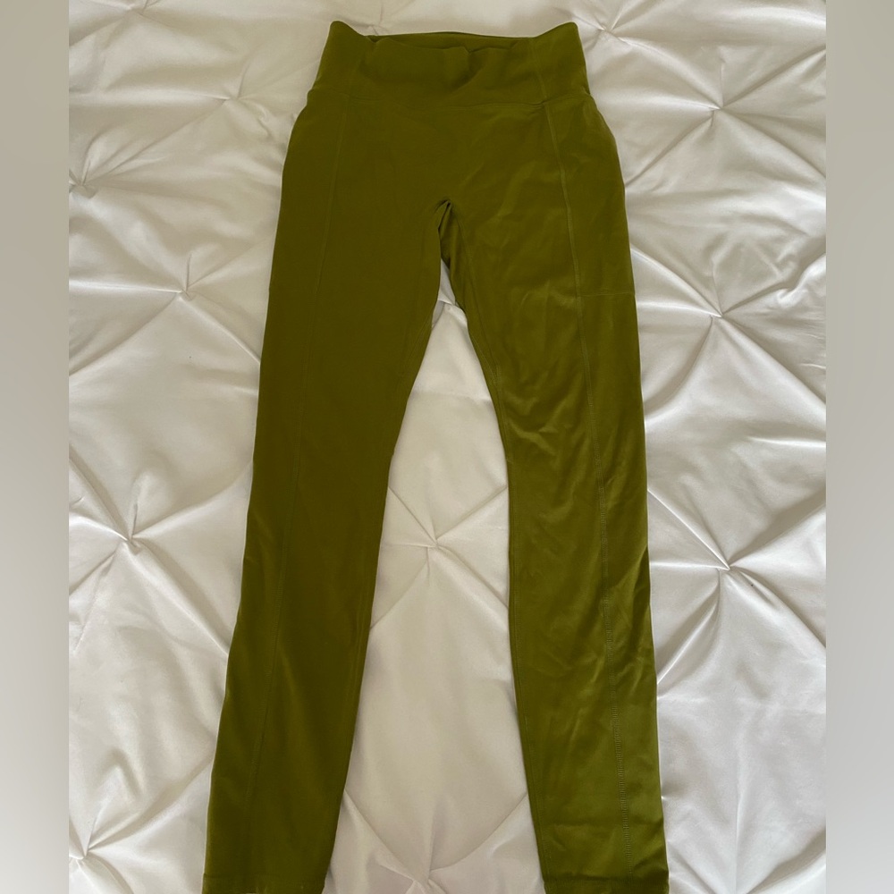 Fabletics full length leggings. Motion 365 size Medium.
